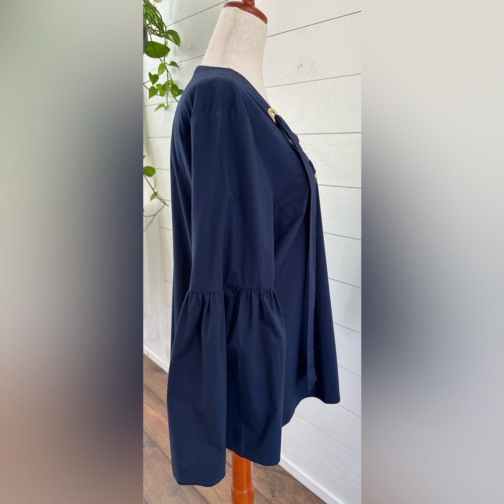 NWT! MICHAEL KORS TRUE NAVY BLOUSE. SIZE LARGE - Picture 2 of 9